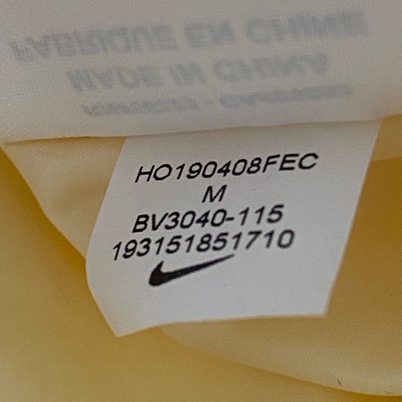 Nike sports cream sherpa full zip quilted oversized patchwork jacket Size M - Picture 13 of 13